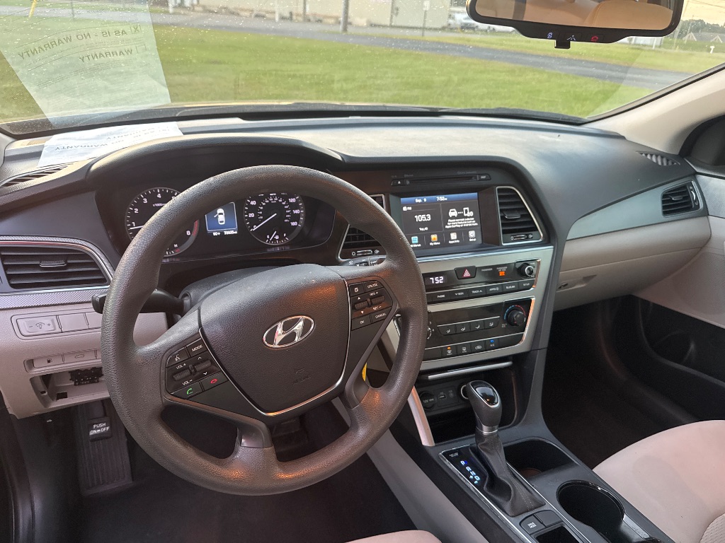 2017 Hyundai Sonata SE - Photo 6