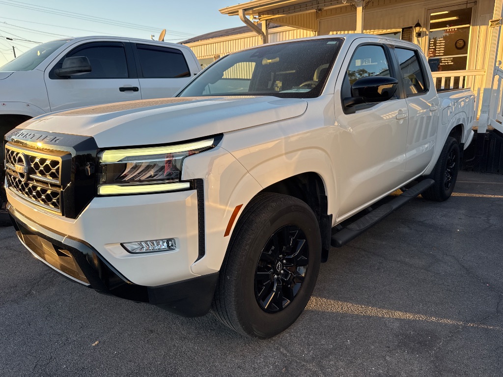 2023 Nissan Frontier SV